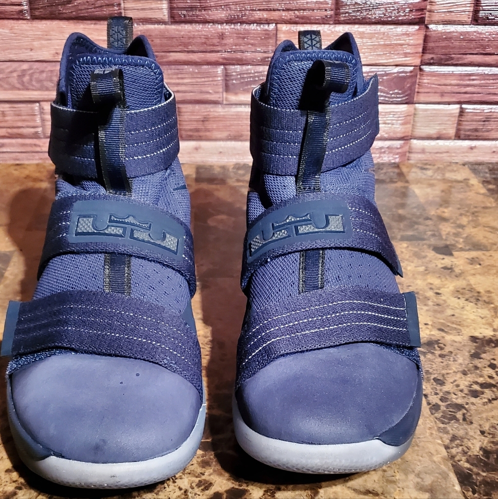 2016 Nike LJ Lebron James Soldier 10 Size 11 Midnight Navy 844378-444